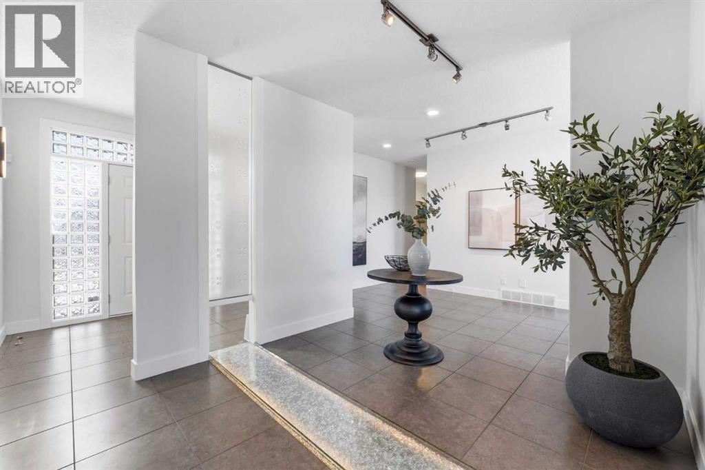 House for Sale in 16 Hamptons Cove NW|Calgary, Alberta T3A6B7 2