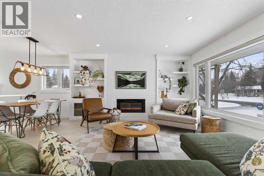 House for Sale in 812 Acadia Drive SE|Calgary, Alberta T2J0C5 5