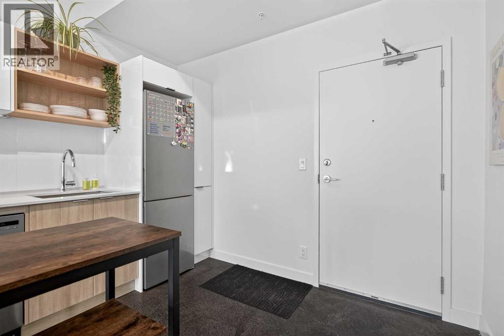 Apartment for Sale in 203, 1319 14 Avenue SW|Calgary, Alberta T3C0W3 4