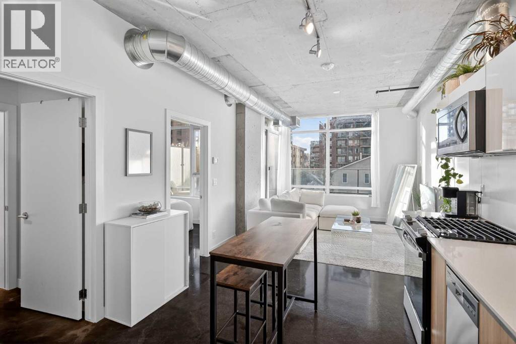 Apartment for Sale in 203, 1319 14 Avenue SW|Calgary, Alberta T3C0W3 3