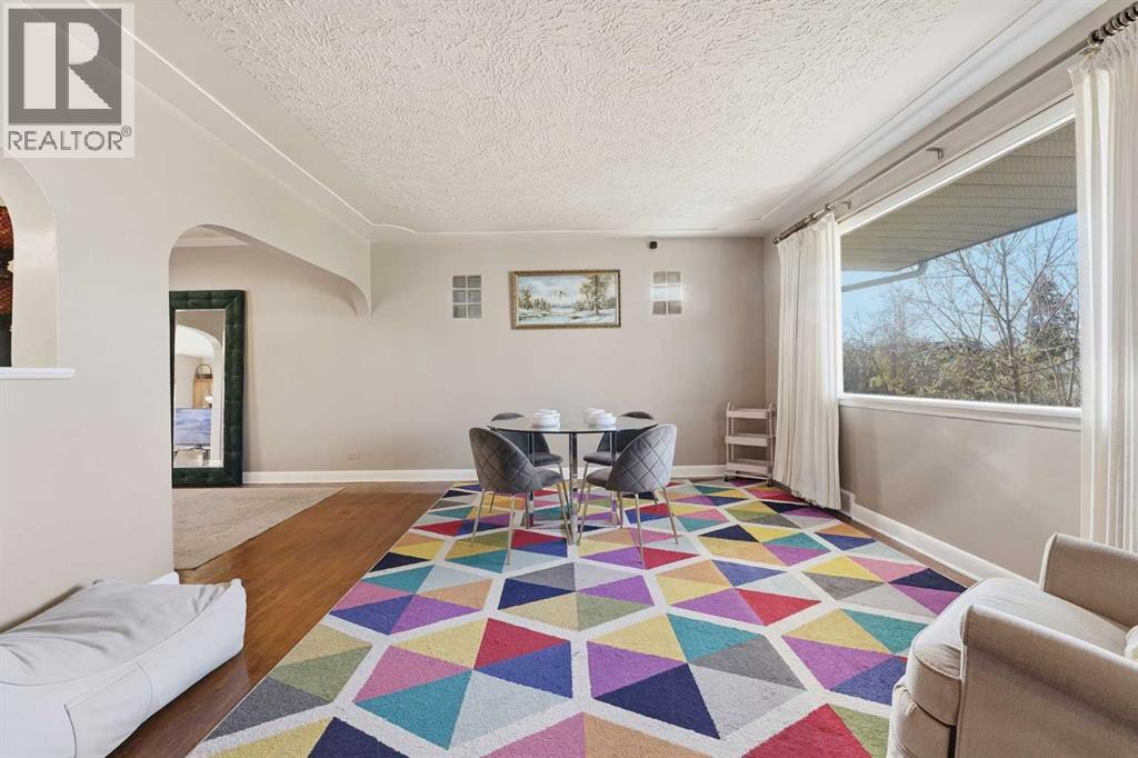 House for Sale in 2314 Richmond Road SW|Calgary, Alberta T2T5E4 4