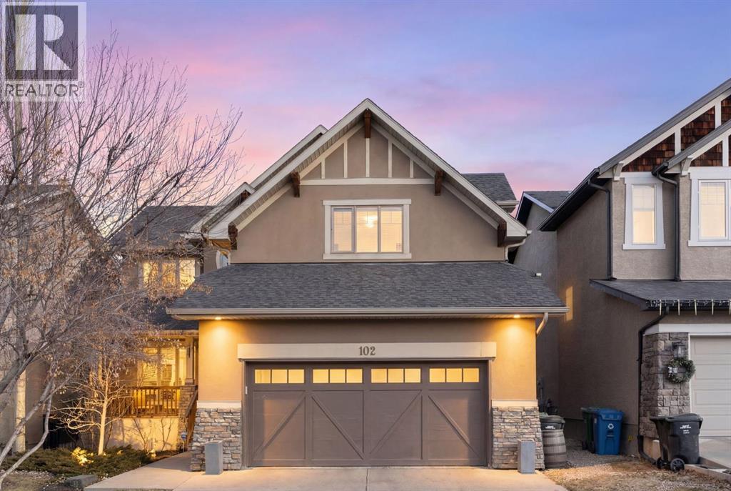 House for Sale in 102 Discovery Ridge Way SW|Calgary, Alberta T3H5G4