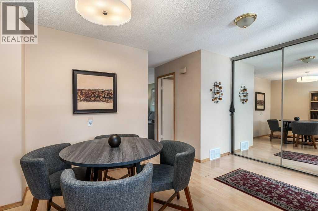 Row / Townhouse for Sale in 76, 7172 Coach Hill Road SW|Calgary, Alberta T3H1C8 4