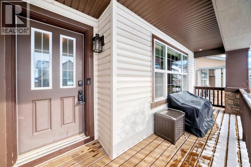 Duplex for Sale in 36 Panora Way NW|Calgary, Alberta T3K0R3 2