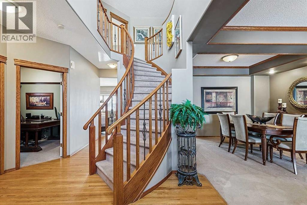 House for Sale in 63 Evergreen Heights SW|Calgary, Alberta Y2Y3A6 3