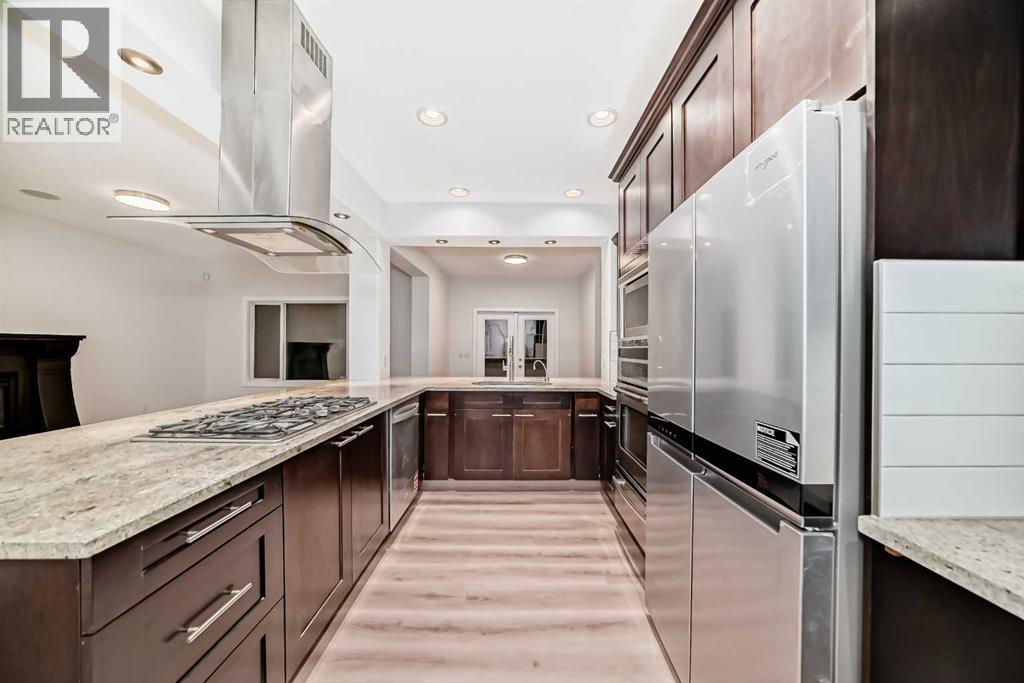 House for Sale in 158 Valleyview Court SE|Calgary, Alberta T2B0K6 5