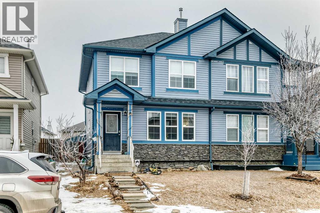 Duplex for Sale in 32 SADDLEBROOK Place NE|Calgary, Alberta T3J5M3