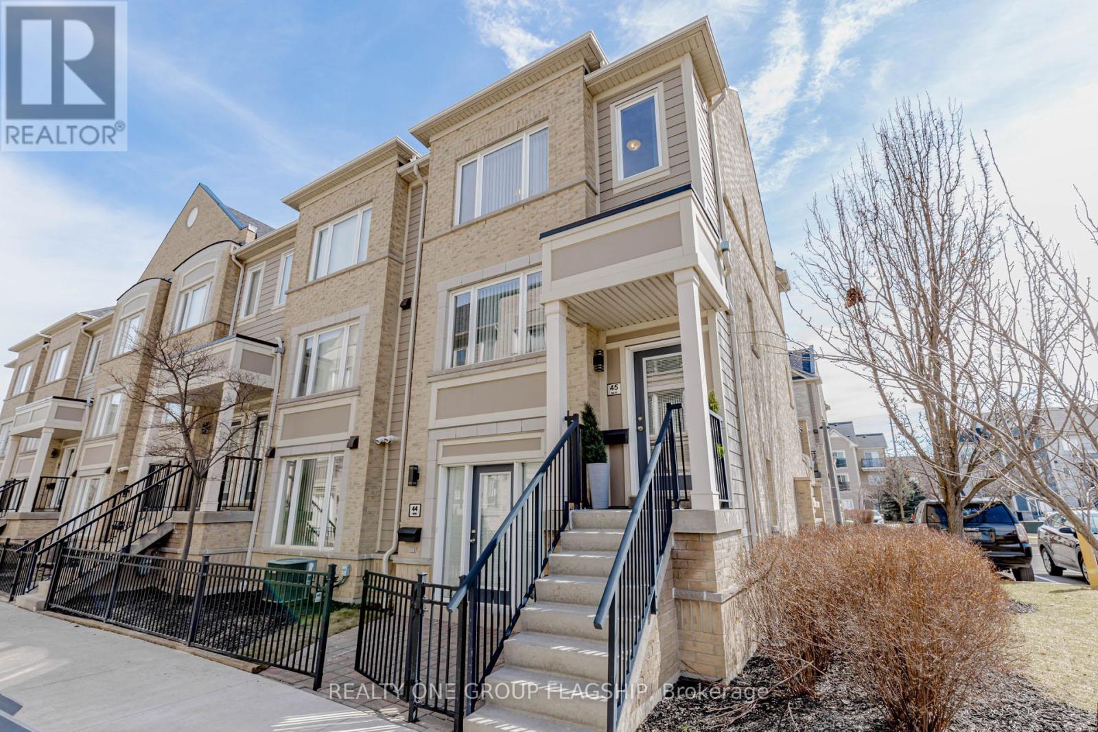 Row / Townhouse for Sale in 45 - 5035 OSCAR PETERSON BLVD BOULEVARD|Mississauga (Churchill Meadows), Ontario L5M0P4