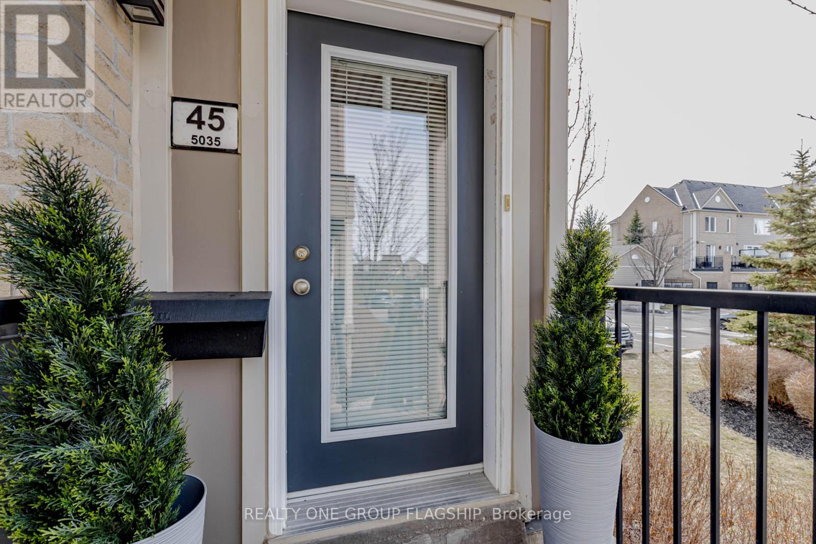 Row / Townhouse for Sale in 45 - 5035 OSCAR PETERSON BLVD BOULEVARD|Mississauga (Churchill Meadows), Ontario L5M0P4 3