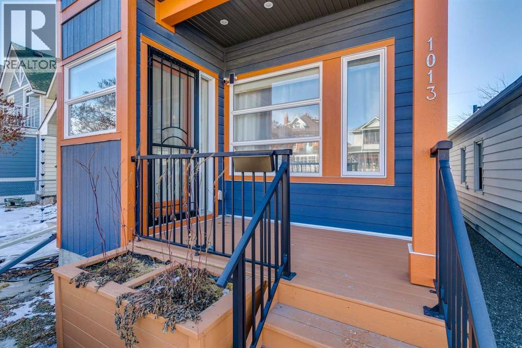 House for Sale in 1013 19 Avenue SE|Calgary, Alberta T2G1M1 3