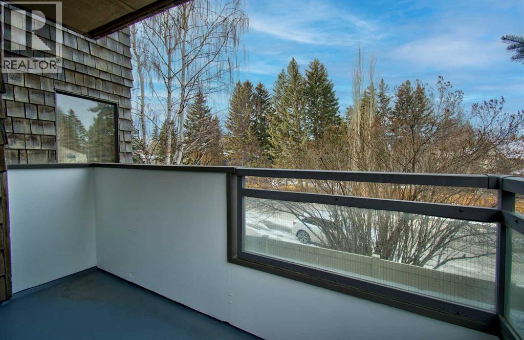 Apartment for Sale in 203, 3719B 49 Street NW|Calgary, Alberta T3A2E3 3