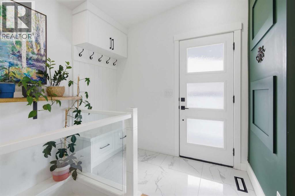 House for Sale in 428 Queen Anne Way SE|Calgary, Alberta T2J4R9 5