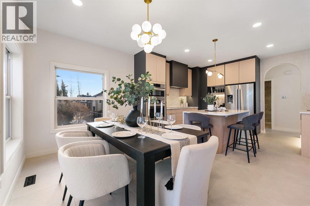 House for Sale in 125 Discovery Place SW|Calgary, Alberta T3H4N5 5