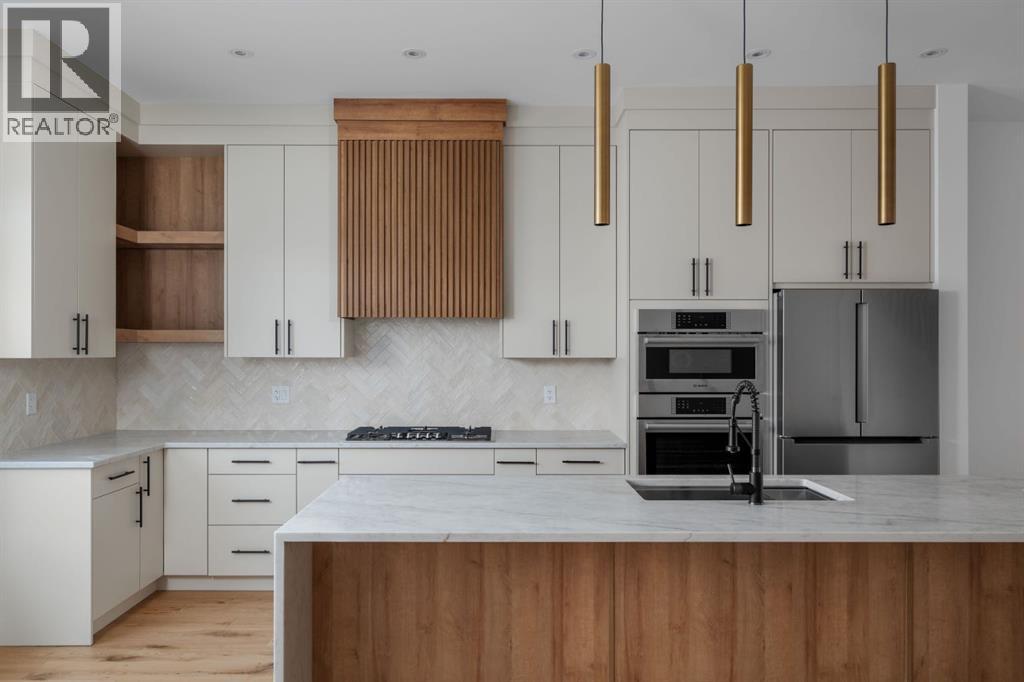 Duplex for Sale in 2229 36 Street SW|Calgary, Alberta T3E2Z3