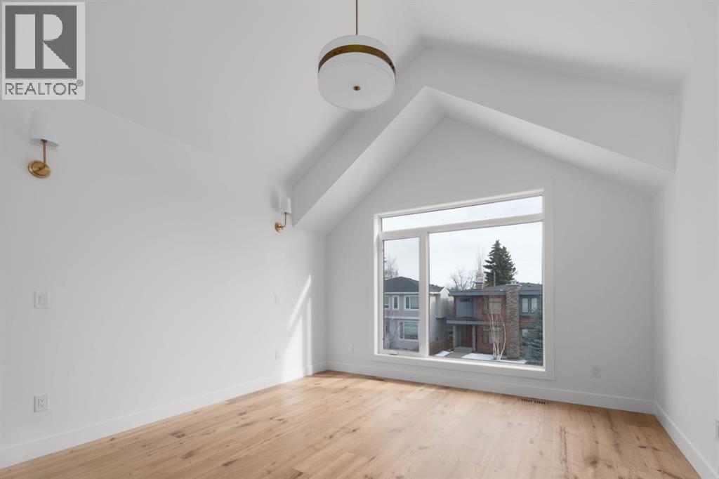 Duplex for Sale in 2229 36 Street SW|Calgary, Alberta T3E2Z3 5