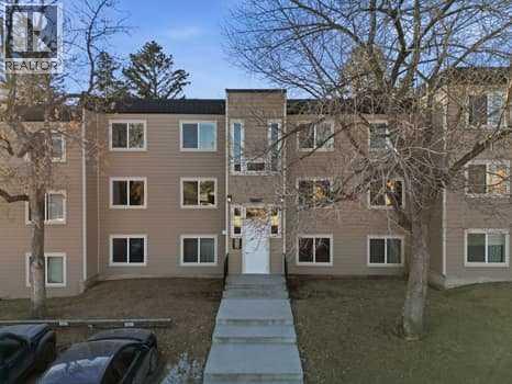 Apartment for Sale in 209, 315 Heritage Drive SE|Calgary, Alberta T2H1N2 2