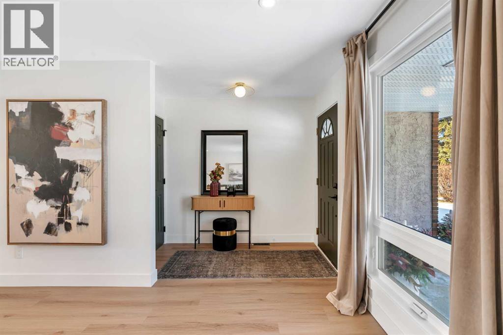 House for Sale in 959 Parkwood Way SE|Calgary, Alberta T2J3V4 5