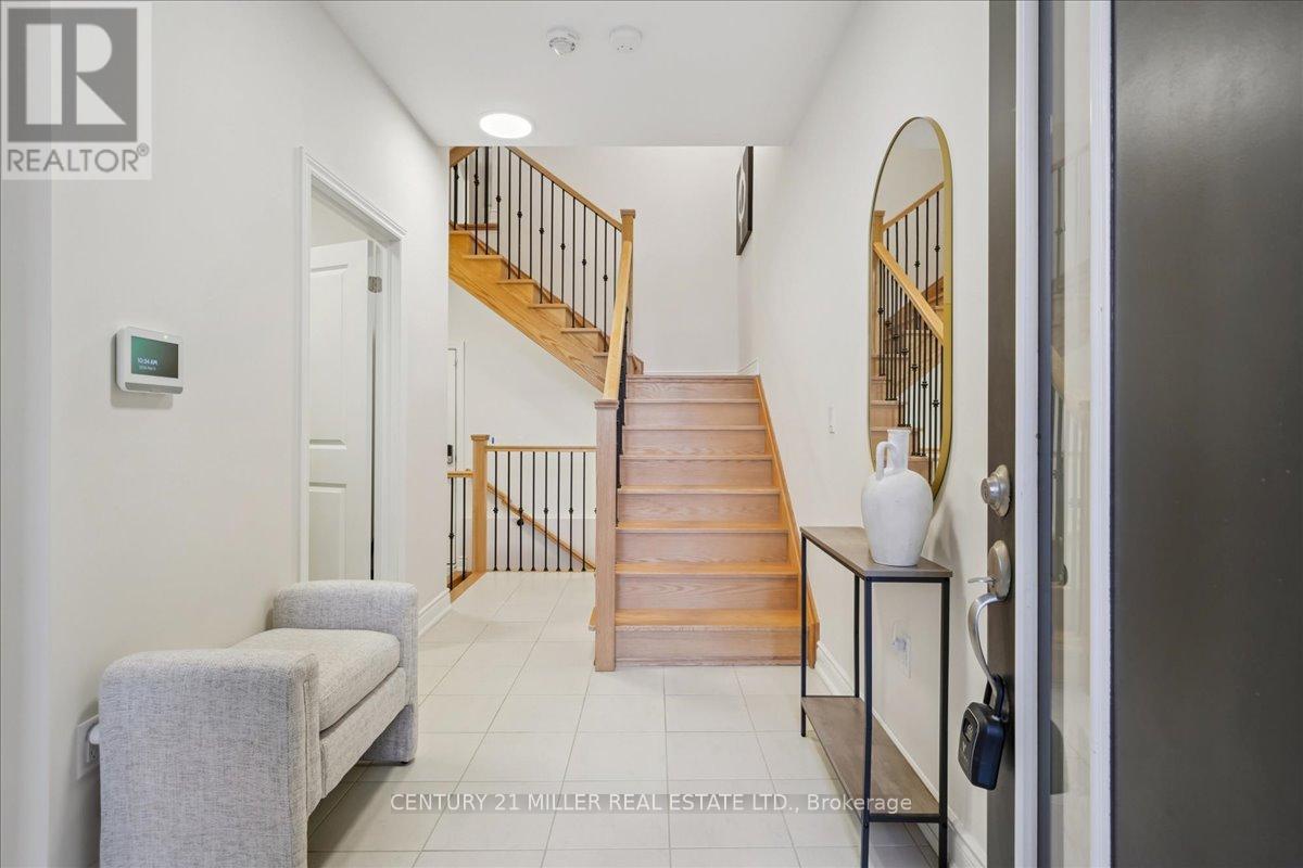 Row / Townhouse for Sale in 3401 SIXTH LINE|Oakville (GO Glenorchy), Ontario L6H0Y7 3