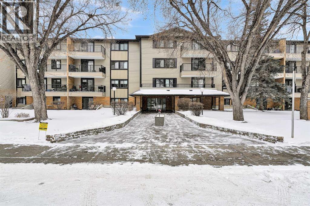 Apartment for Sale in 302, 727 56 Avenue SW|Calgary, Alberta T2V4Z8