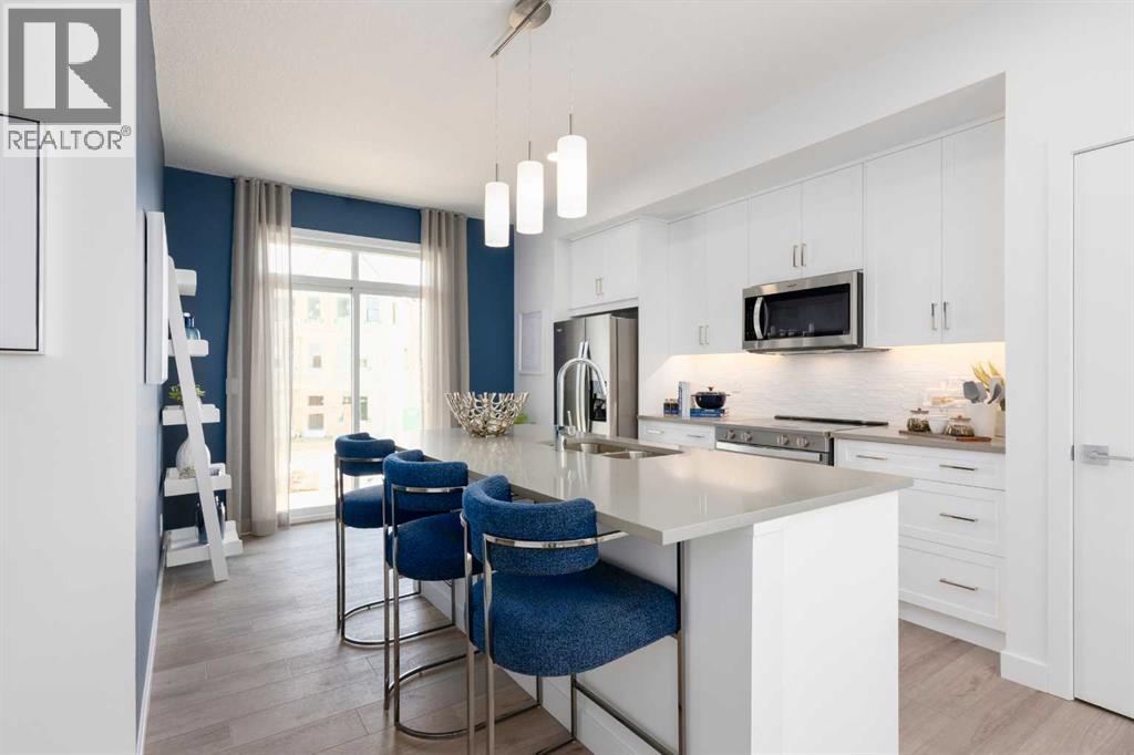 Row / Townhouse for Sale in 101, 437 Alpine Avenue SW|Calgary, Alberta T2Y0Z8 2