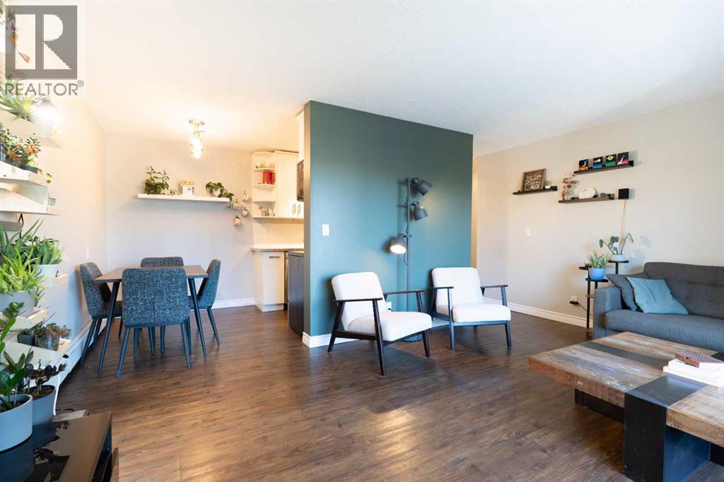 Apartment for Sale in 305, 1829 11 Avenue SW|Calgary, Alberta T3C0N7 5