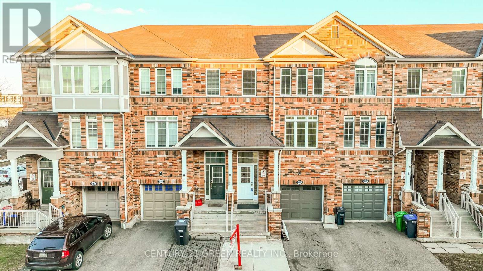 Row / Townhouse for Sale in 449 ASPENDALE CRESCENT|Mississauga (Meadowvale Village), Ontario L5W0E7 4