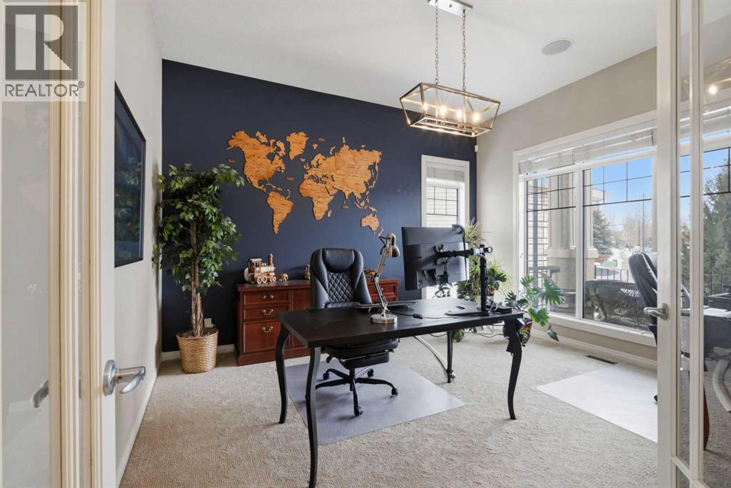 House for Sale in 71 Elgin Estates Hill SE|Calgary, Alberta T2Z4R1 5