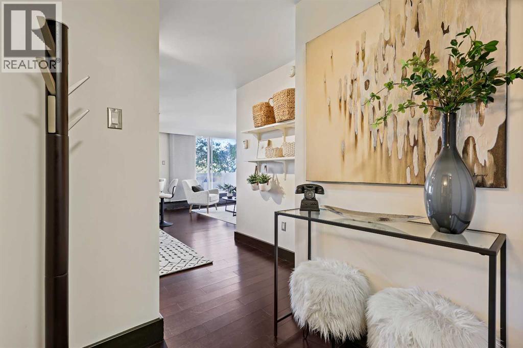 Apartment for Sale in 302, 1709 19 Avenue SW|Calgary, Alberta T2T0J5 2