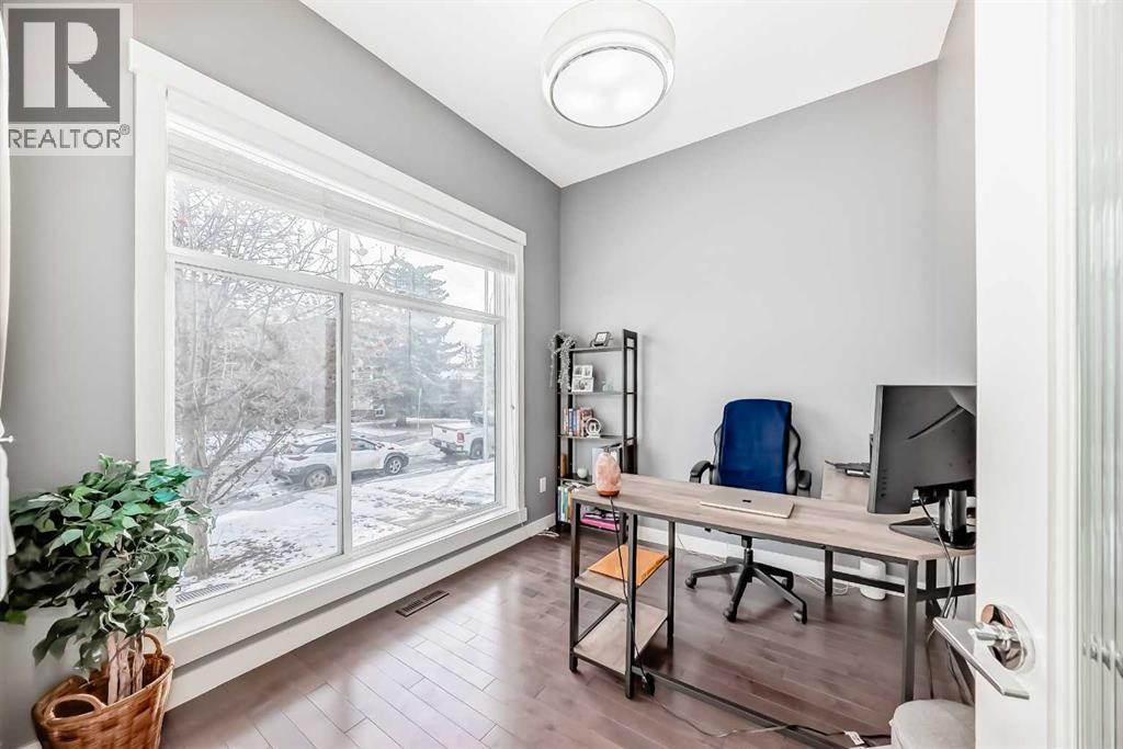 Duplex for Sale in 2807 25 Street SW|Calgary, Alberta T3E1Y1 3