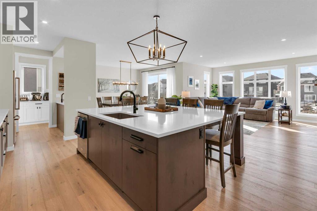 House for Sale in 61 Cranbrook Rise SE|Calgary, Alberta T3M1W7 3