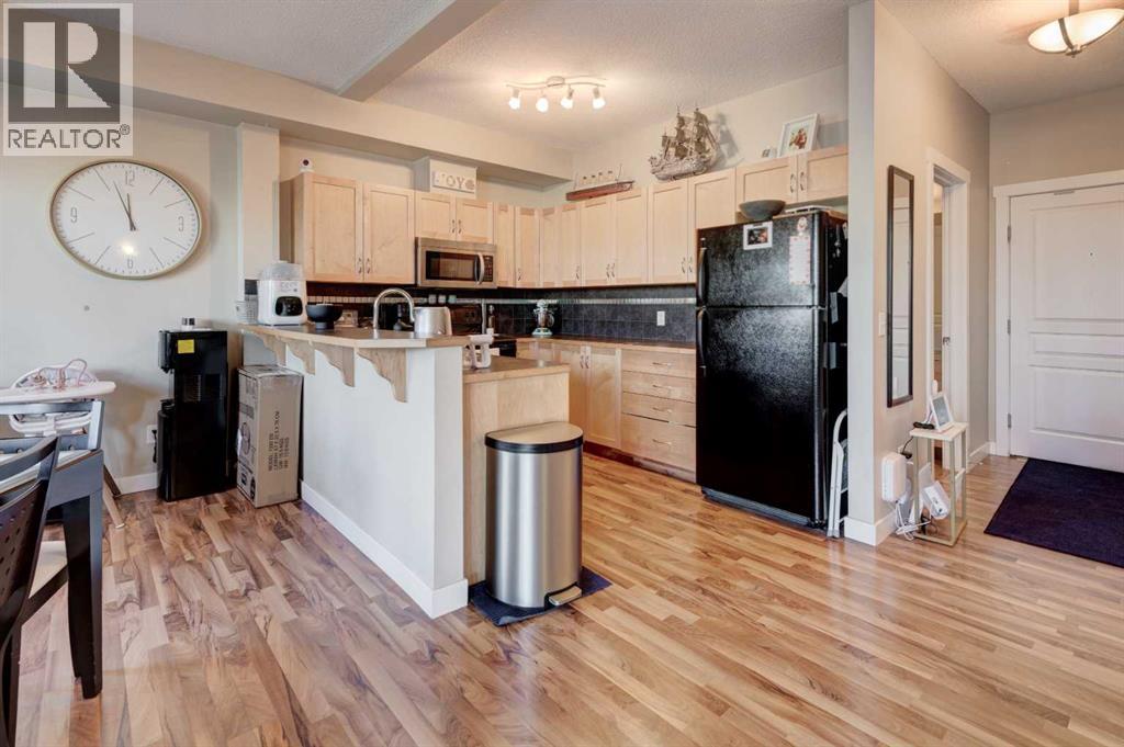 Apartment for Sale in 1203, 211 Aspen Stone Boulevard SW|Calgary, Alberta T3H0K1 5