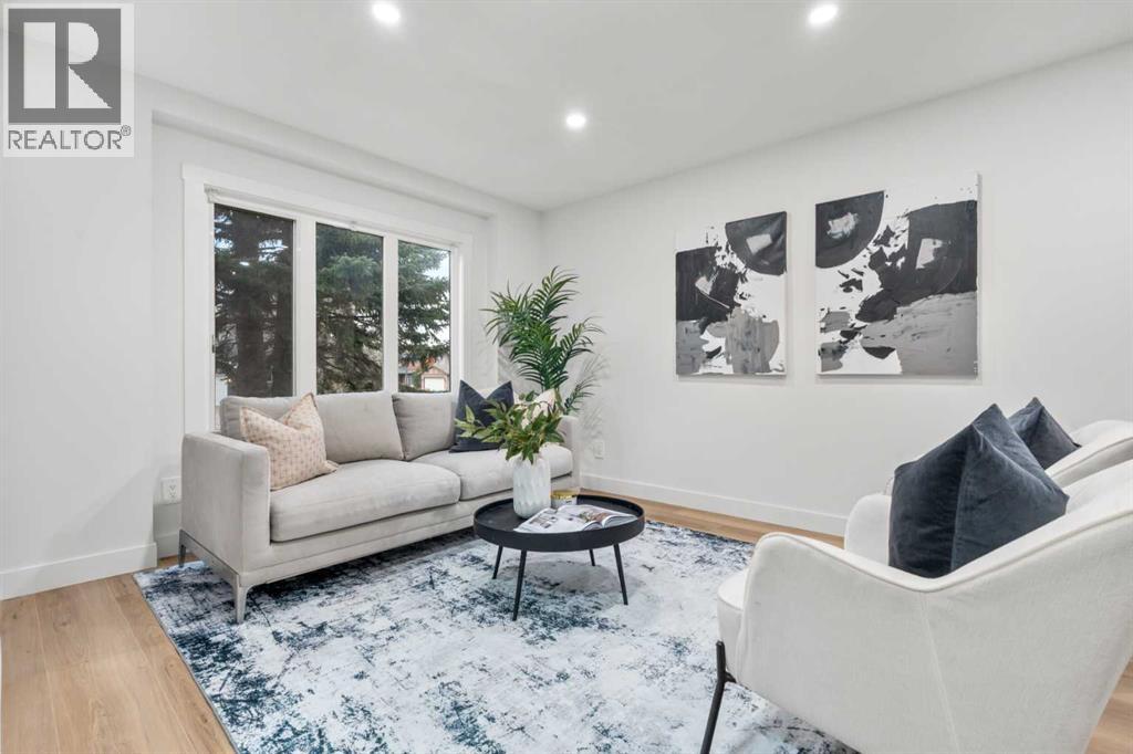 House for Sale in 80 Hawkfield Crescent NW|Calgary, Alberta T3G1Z5 2