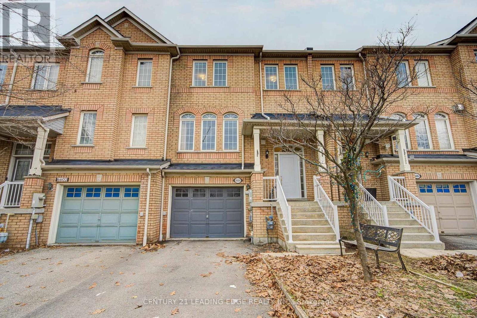 Row / Townhouse for Sale in 6604 OPERA GLASS CRESCENT|Mississauga (Meadowvale Village), Ontario L5W1R8