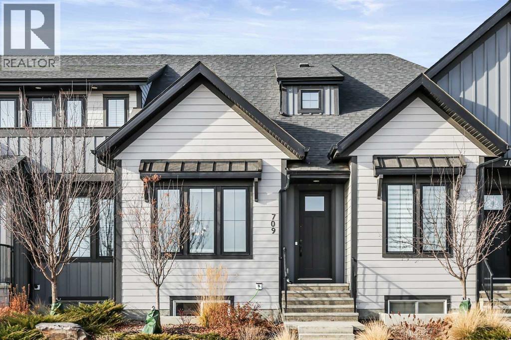 Row / Townhouse for Sale in 709 Marine Drive SE|Calgary, Alberta T3M3A3