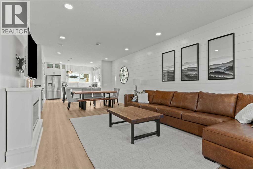 Duplex for Sale in 47 Wolf Willow Boulevard SE|Calgary, Alberta T2X3Z9 5