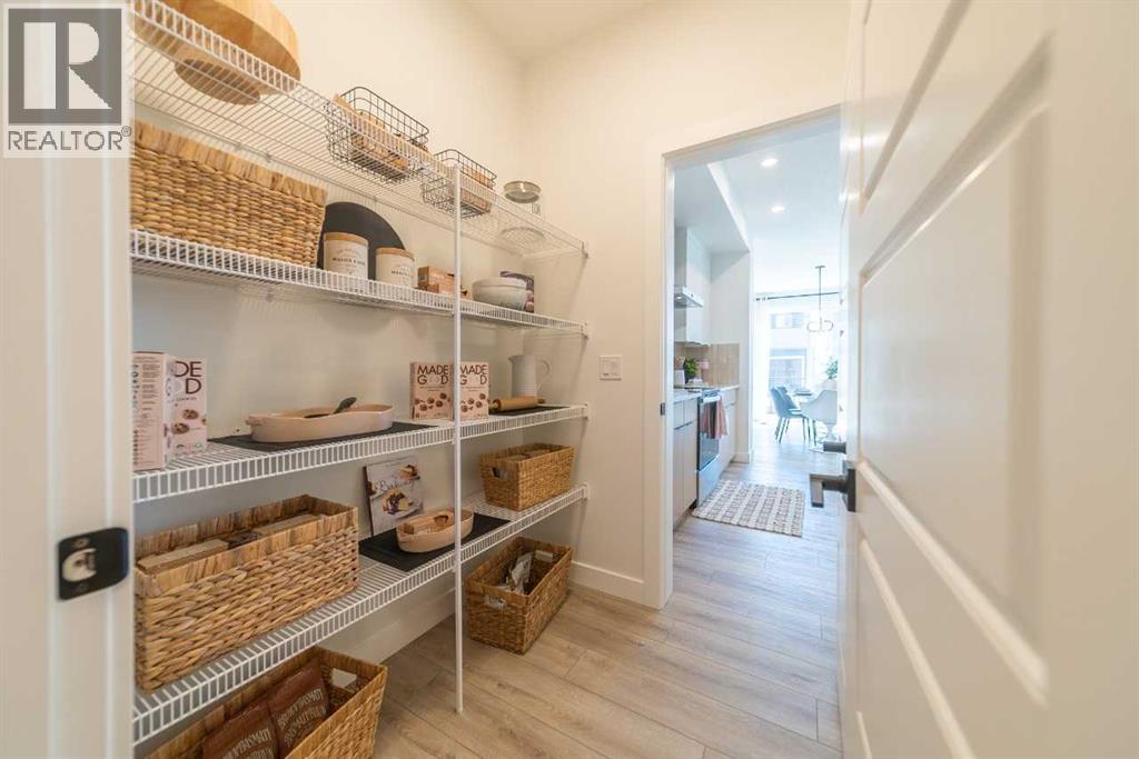 House for Sale in 35 Creekside Rise SW|Calgary, Alberta T2X5V9 3