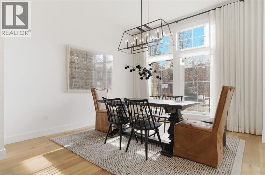 Duplex for Sale in 2024 49 Avenue SW|Calgary, Alberta T2T2V4 4