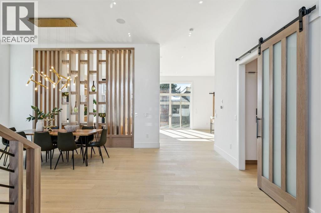 House for Sale in 2613 6 Avenue NW|Calgary, Alberta T2N0X8 4