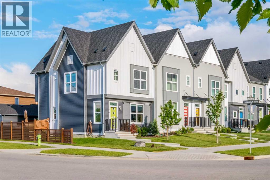 Row / Townhouse for Sale in 78 Livingston Gate NE|Calgary, Alberta T3P0V2