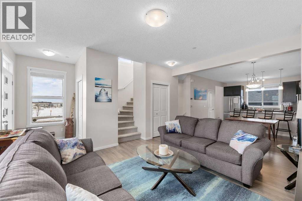 Row / Townhouse for Sale in 78 Livingston Gate NE|Calgary, Alberta T3P0V2 4