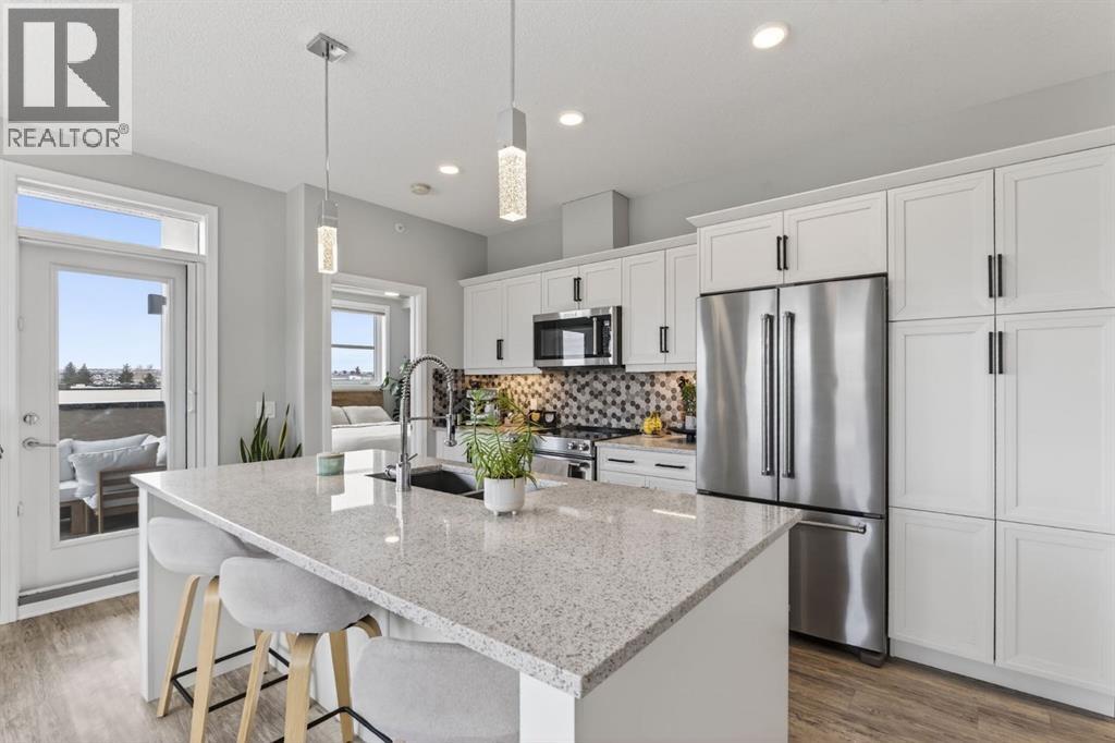 Apartment for Sale in 1402, 80 Greenbriar Place NW|Calgary, Alberta T3B6J4 2