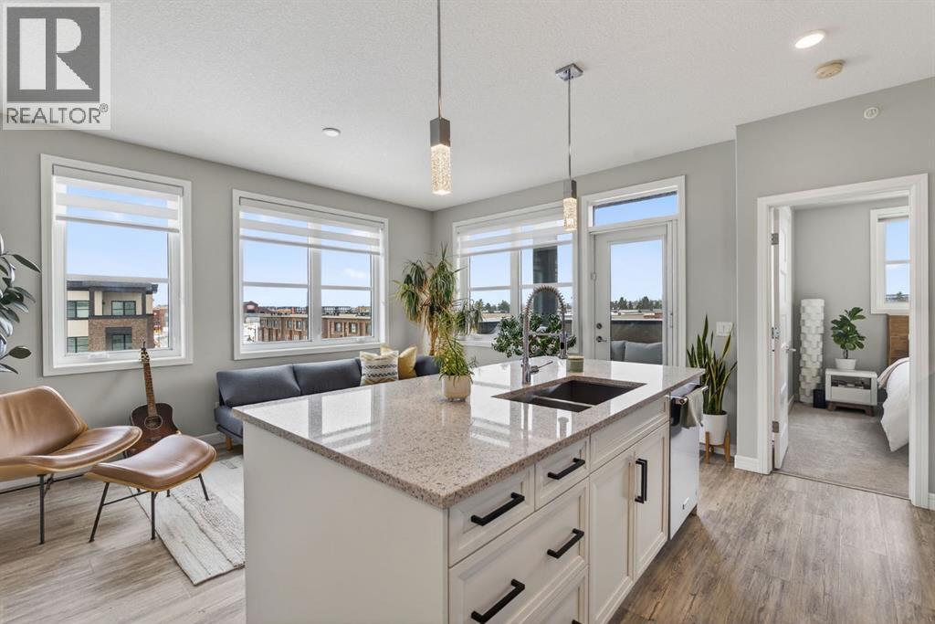 Apartment for Sale in 1402, 80 Greenbriar Place NW|Calgary, Alberta T3B6J4