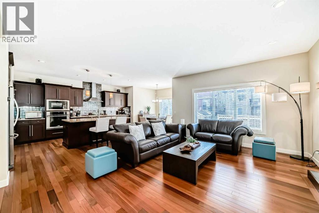 House for Sale in 9331 14 Avenue SW|Calgary, Alberta T3H4A9 3