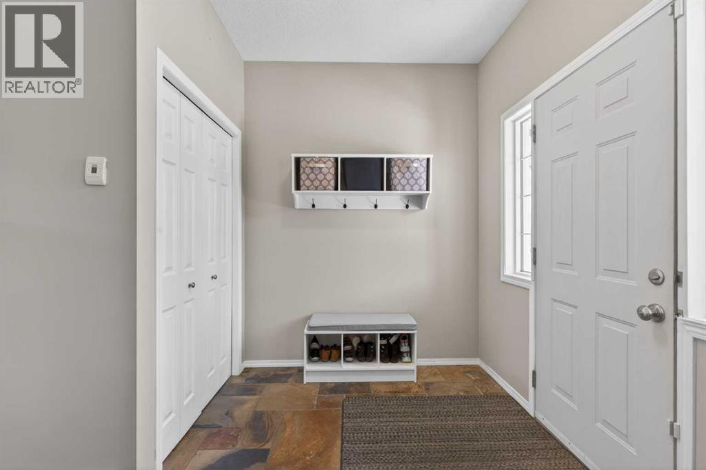 House for Sale in 389 Elgin Way SE|Calgary, Alberta T2Z4A7 4