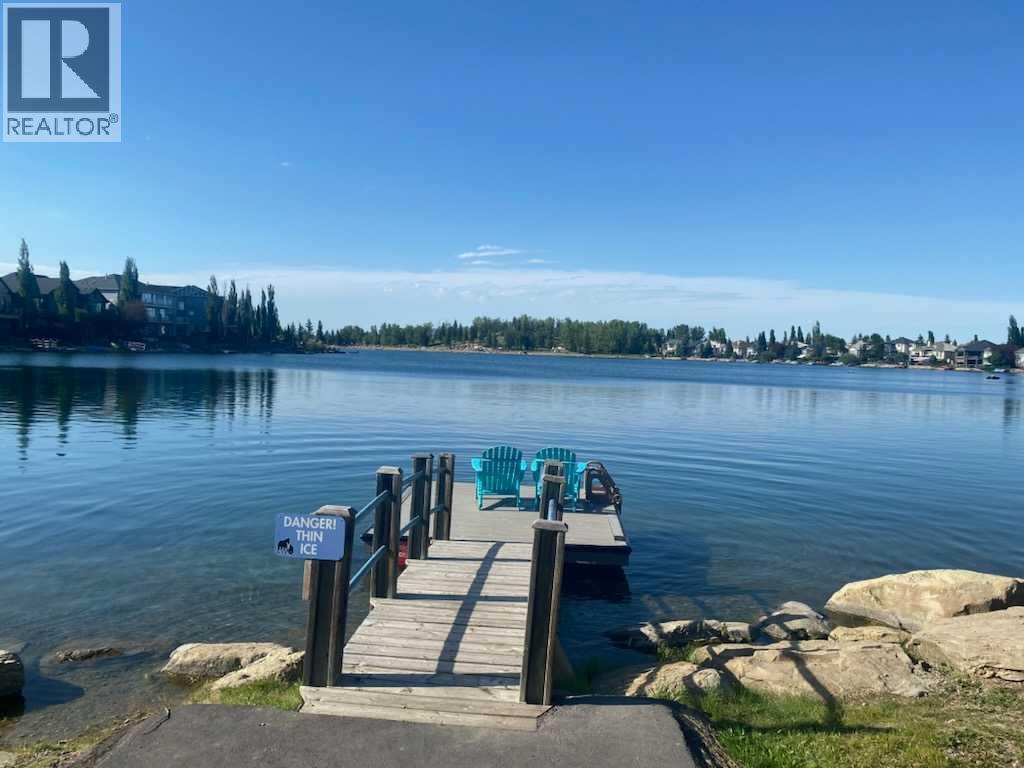 House for Sale in 7 Chapala Terrace SE|Calgary, Alberta T2X3V8