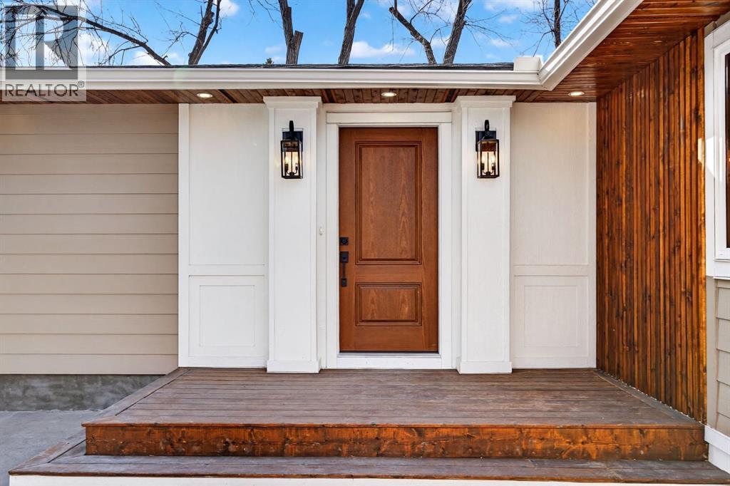 House for Sale in 10619 Mapleglen Crescent SE|Calgary, Alberta T2J1X1 3