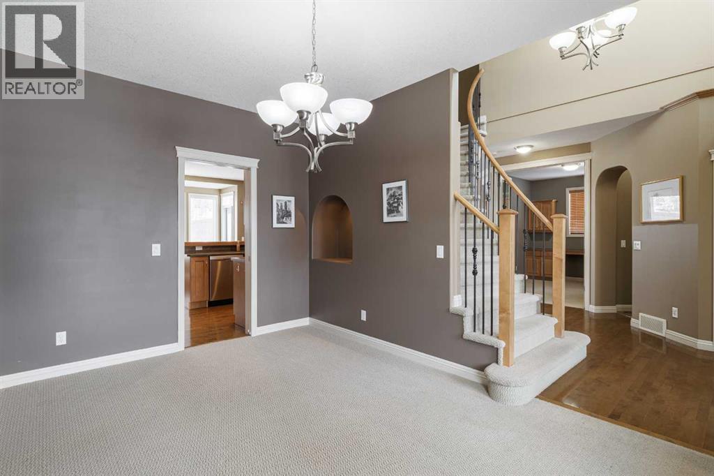 House for Sale in 20 Springbluff Lane SW|Calgary, Alberta t3h5r5 5