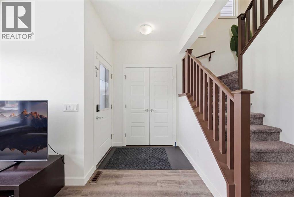 House for Sale in 15 Corner Meadows Common NE|Calgary, Alberta T3N1J5 4