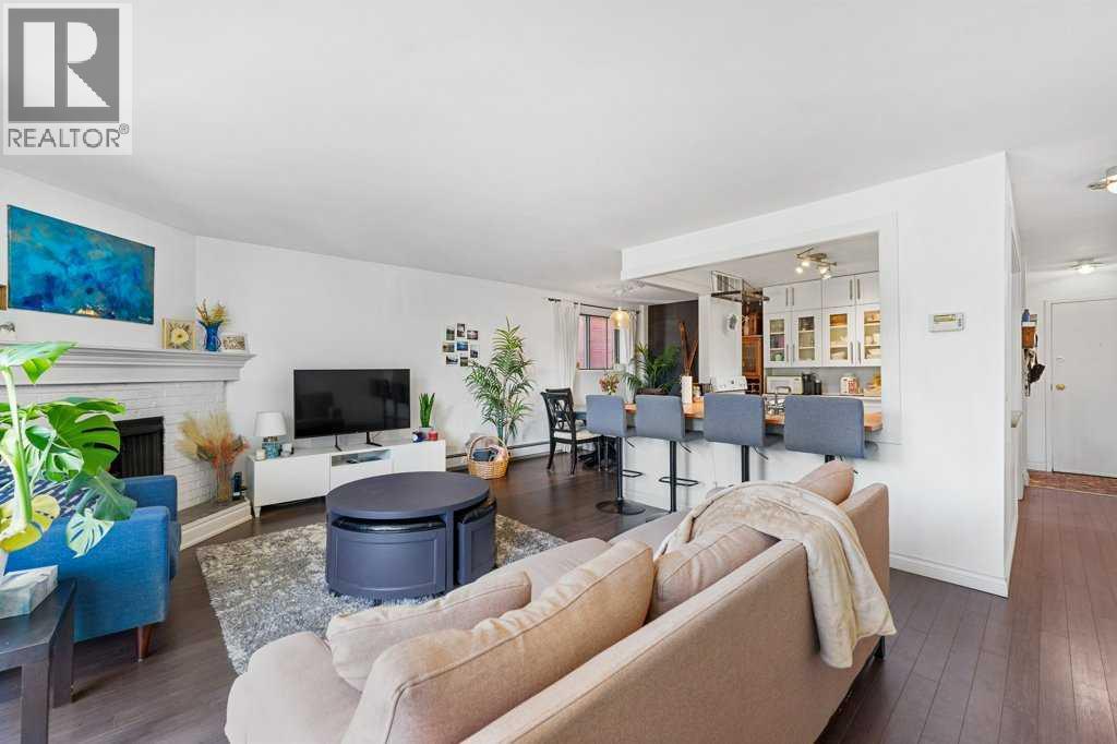 Apartment for Sale in B, 518 18 Avenue SW|Calgary, Alberta T2S0C5 5