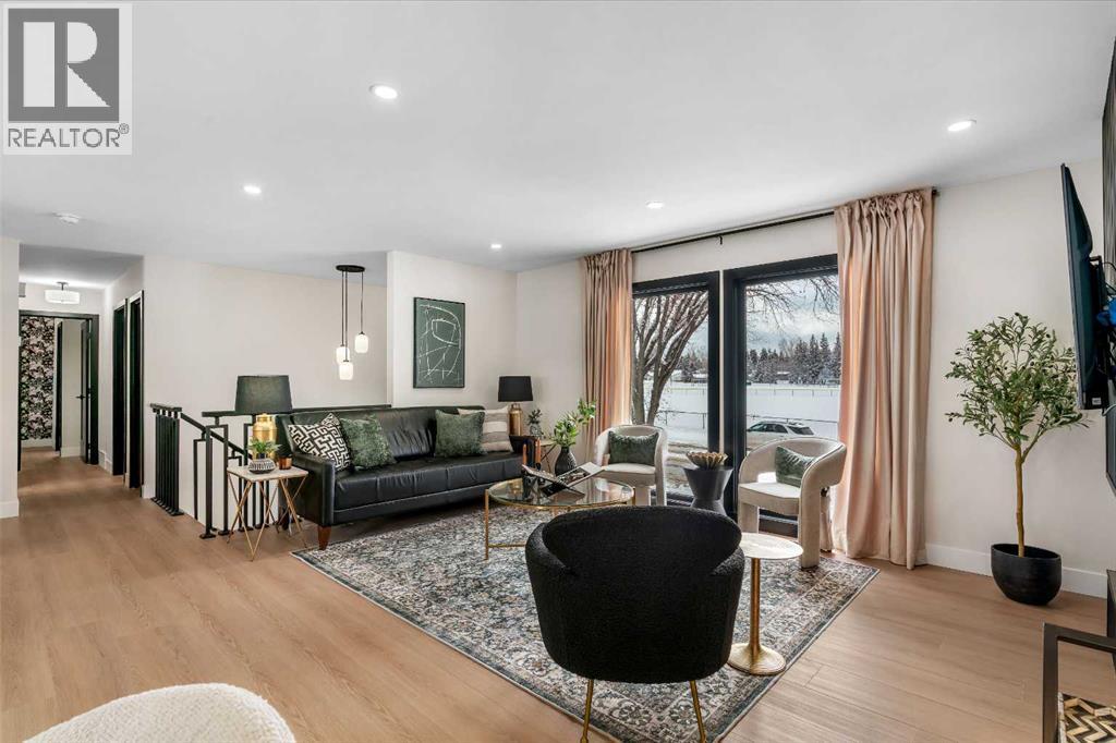 House for Sale in 2416 Palliser Drive SW|Calgary, Alberta T2V3S7 5